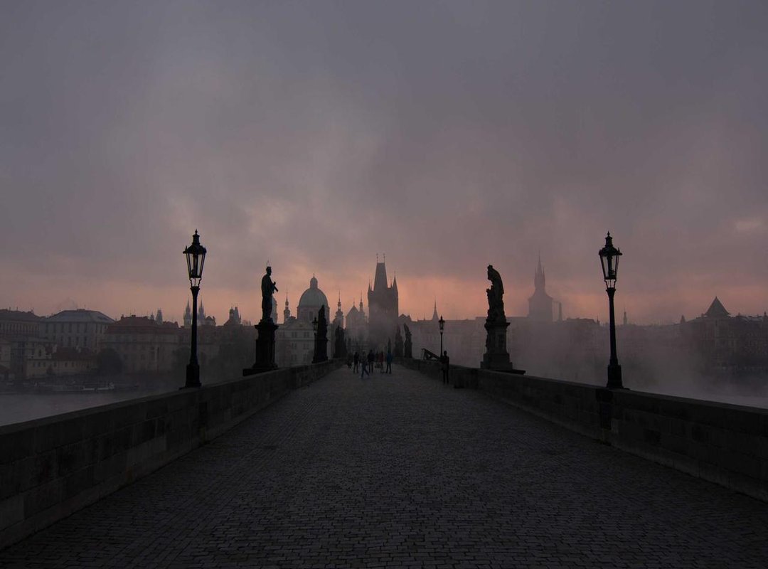 Navigating the App in English: Best Methods and Tools