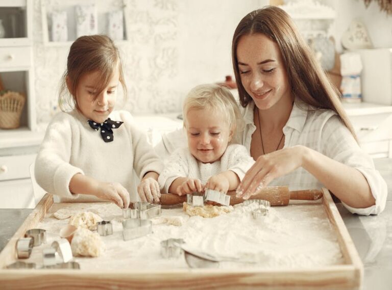 Guide to Homemaking Ewmagfamily